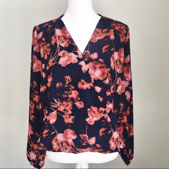 Vince Camuto Tops - Vince Camuto floral faux wrap top small